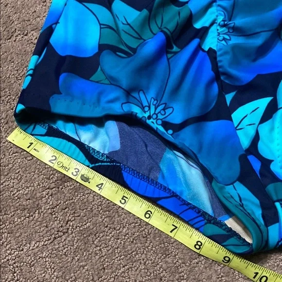 Electric Blue Green Size 12 One Piece Swimsuit with Floral Pattern Beach Summer - Picture 8 of 9